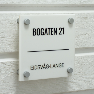 Dørskilt "Bogaten"