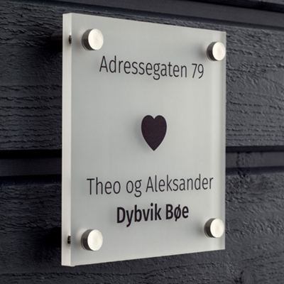 Dørskilt "Adressegaten"