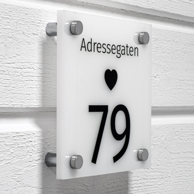 Dørskilt "Adressegaten"